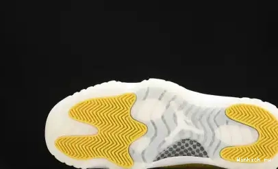 Jordan 11 Snakeskin” “Yellow Low Air 0701